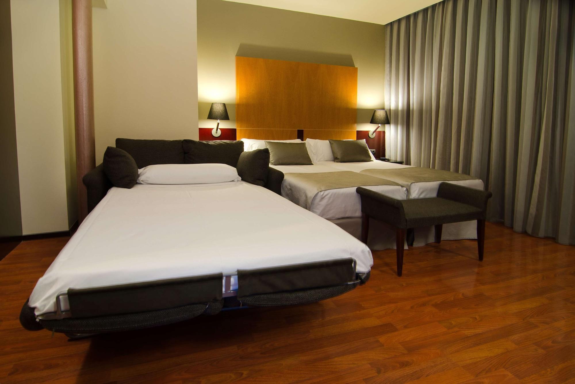 Catalonia El Pilar Hotel Сарагоса Екстериор снимка