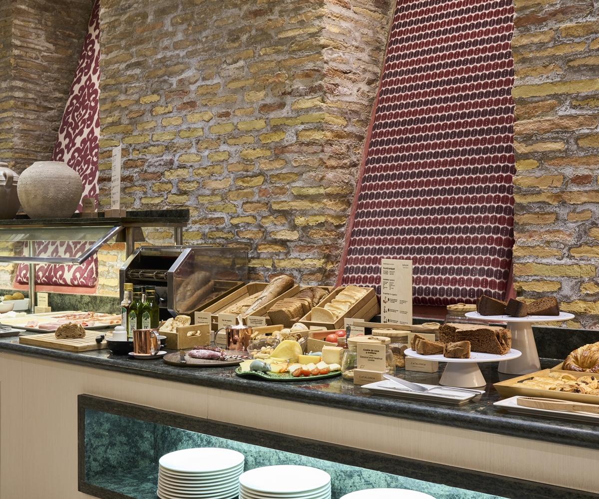 Catalonia El Pilar Hotel Сарагоса Екстериор снимка